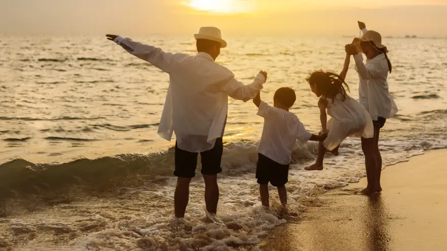 Chủ động bảo vệ chuyến đi bằng bảo hiểm du lịch là cách để tận hưởng trọn vẹn niềm vui ngày Tết